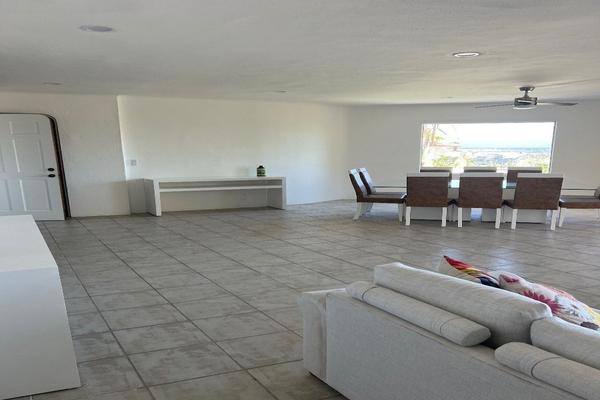 Foto de inmueble en AV. DEL MARQUES, Col. Real Diamante C.P. 39897, Acapulco de Juárez