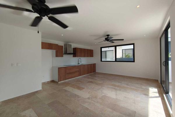 Foto de inmueble en av. del parque, Col. Aldea Zama C.P. 77760, Tulum