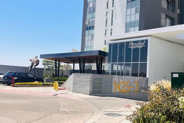 Foto de inmueble en Av del Servidor Público, Col. Jardín Real C.P. 45136, Zapopan