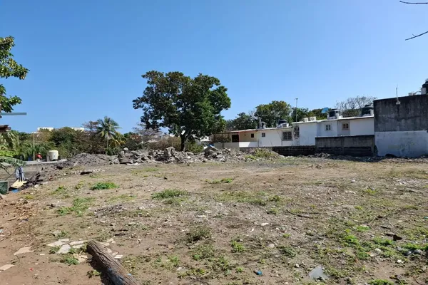 Foto de inmueble en av, Col. El Coyol C.P. 91780, Veracruz