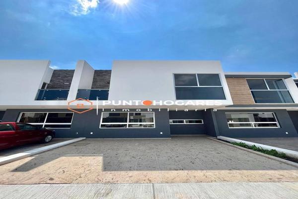 Foto de inmueble en Av. el prado, Col. Tarimbaro C.P. 58880, Tarímbaro
