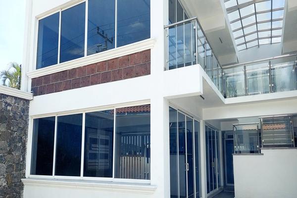 Foto de inmueble en Avenida Emiliano Zapata, Col. Centro Jiutepec C.P. 62550, Jiutepec