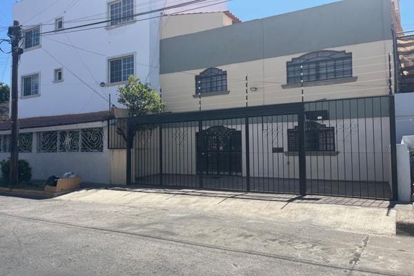 Foto de inmueble en avenida Enrique Díaz de León, Col. Jardines del Country C.P. 44210, Guadalajara