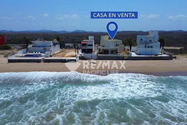 Foto de inmueble en Av. Ernesto Coppel Campaña, Col. Delfines C.P. 82132, Mazatlán