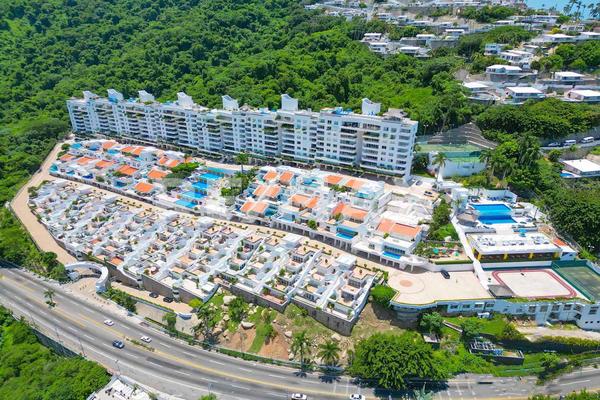 Foto de inmueble en Av. escenica, Col. Las Brisas C.P. 39867, Acapulco de Juárez