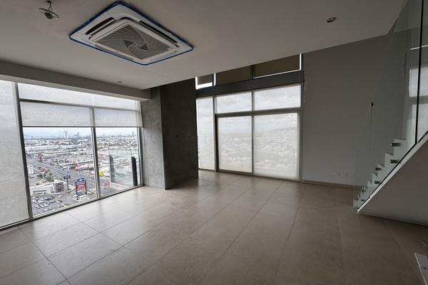 Foto de inmueble en Av. Eugenio Garza Sada, Col. Mas Palomas (Valle de Santiago) C.P. 64780, Monterrey