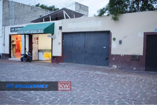 Foto de inmueble en Av. Eva Briseño Int. # 258 A #INT. # 258 A, Col. Zapopan Centro C.P. 45100, Zapopan