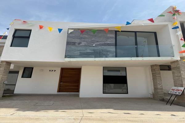 Foto de inmueble en Av F, Col. Nuevo México C.P. 45138, Zapopan