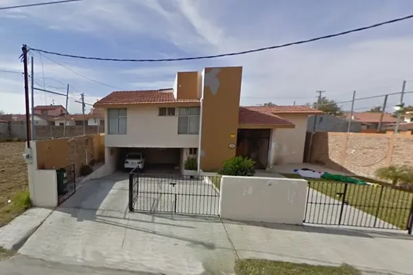 Foto de inmueble en AV FIDEL VILLAREAL #202, Col. Tecnológico C.P. 26080, Piedras Negras