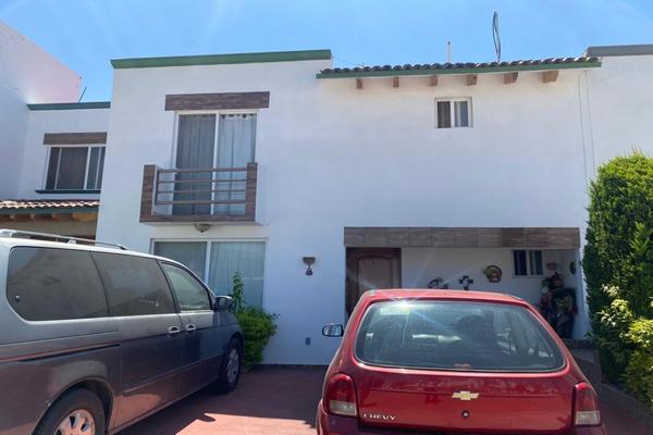 Foto de inmueble en AV. FRAY LUIS DE LEON, Col. Centro Sur C.P. 76090, Querétaro