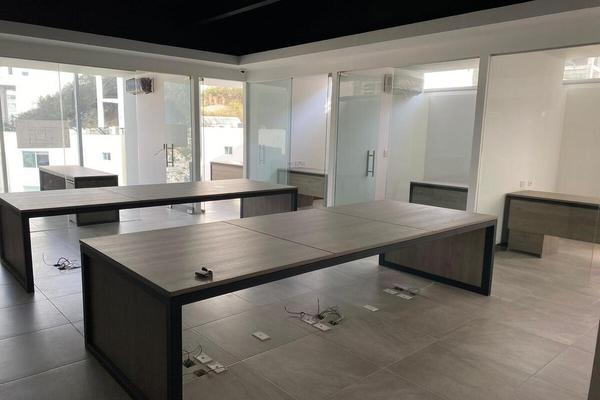 Foto de inmueble en av fundadores, Col. Privada Fundadores 1 Sector C.P. 64926, Monterrey