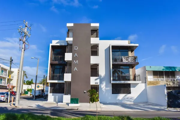 Foto de inmueble en Av. Gaviotas #307, Col. Las Gaviotas C.P. 82110, Mazatlán
