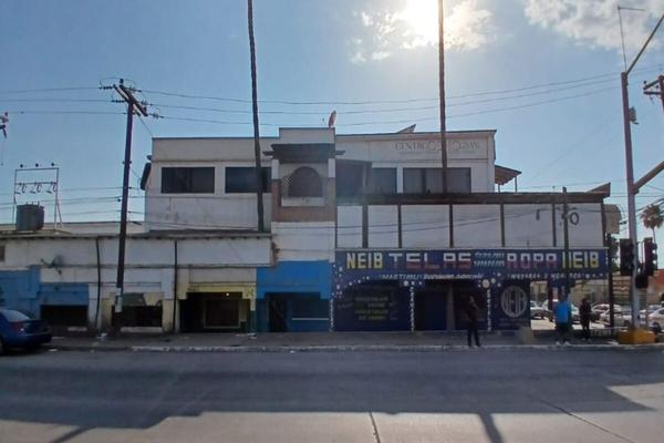 Foto de inmueble en Av. Gral Lazaro Cardenas, Col. Chapultepec C.P. 22785, Ensenada