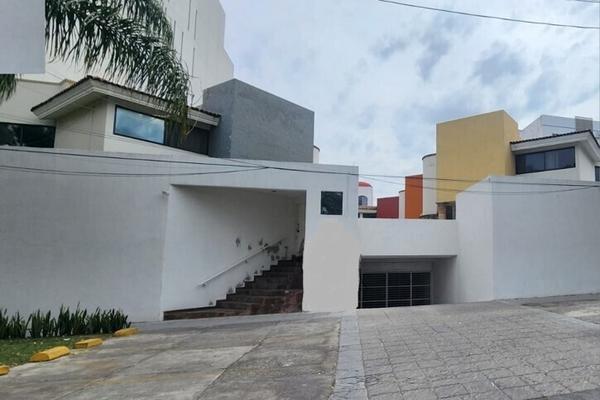 Foto de inmueble en Av Guadalupe, Col. Jardines de Guadalupe C.P. 45030, Zapopan