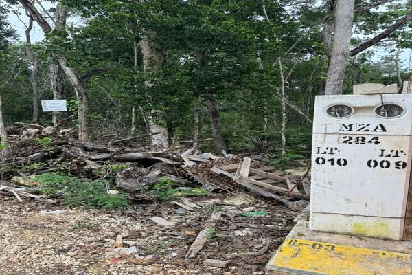 Foto de inmueble en Av. Guardanes Mayas, Col. Aldea Zama C.P. 77760, Tulum