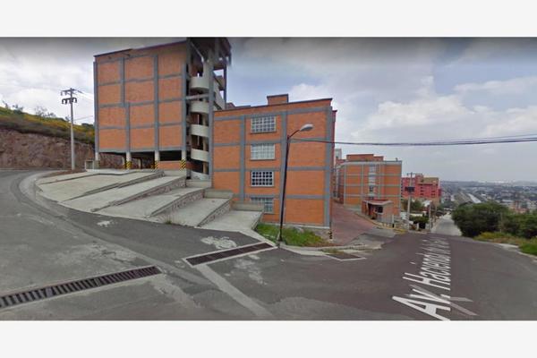 Foto de inmueble en AV. HDA DE LA GAVIA #0000, Col. Hacienda del Parque 2a Sección C.P. 54769, Cuautitlán Izcalli