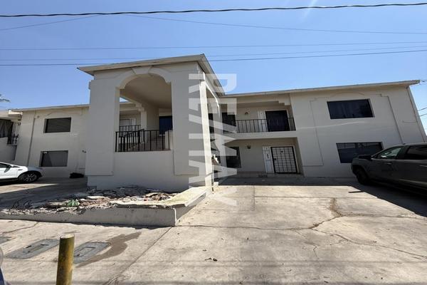 Foto de inmueble en Av. Herreros Sur, Col. Burócrata C.P. 21020, Mexicali