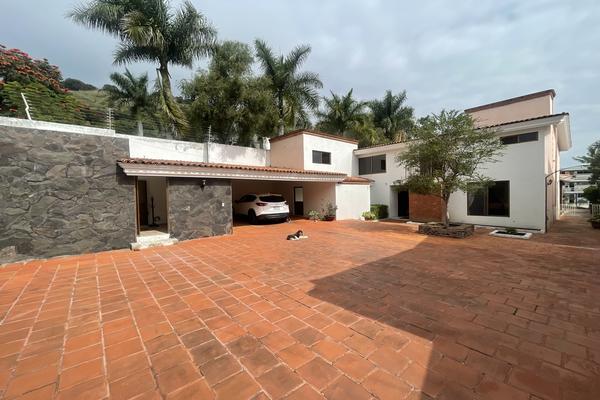 Foto de inmueble en Av hidalgo, Col. Los Gavilanes C.P. 45645, Tlajomulco de Zúñiga
