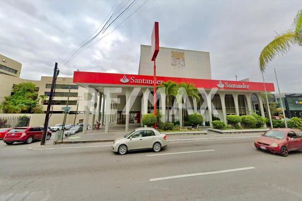 Foto de inmueble en Avenida Hidalgo, Col. Smith C.P. 89140, Tampico