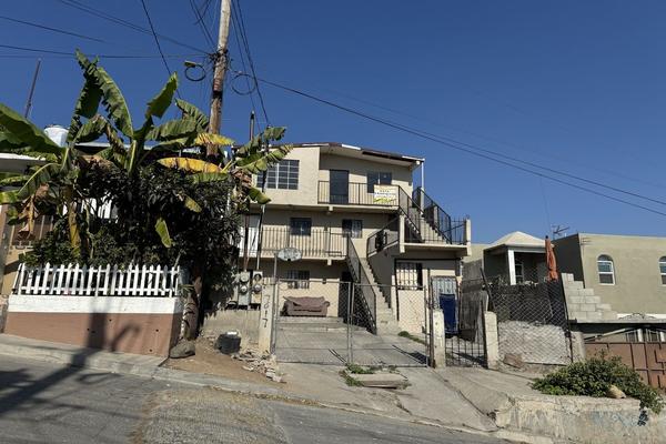 Foto de inmueble en av huemac, Col. Emperadores C.P. 22117, Tijuana