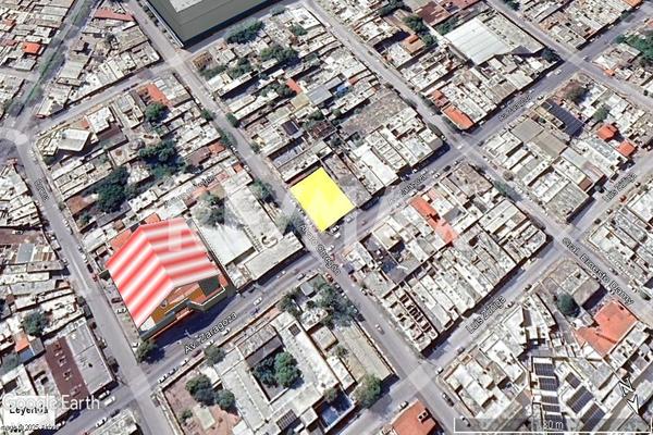 Foto de inmueble en AV IGNACIO ZARAGOSA, Col. Centro C.P. 82000, Mazatlán