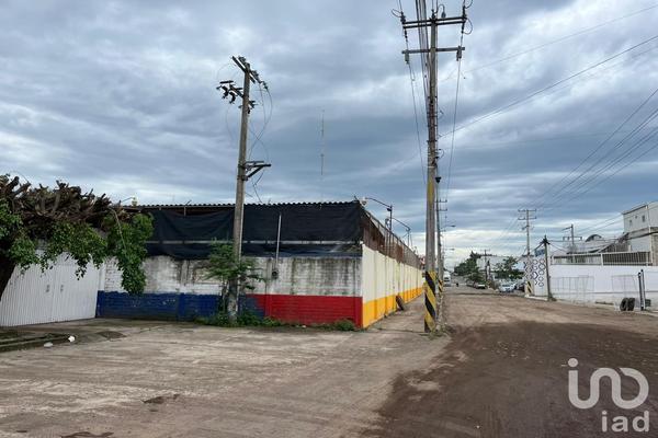 Foto de inmueble en Av. Industriales Nayaritas #186, Col. Ciudad Industrial C.P. 63173, Tepic