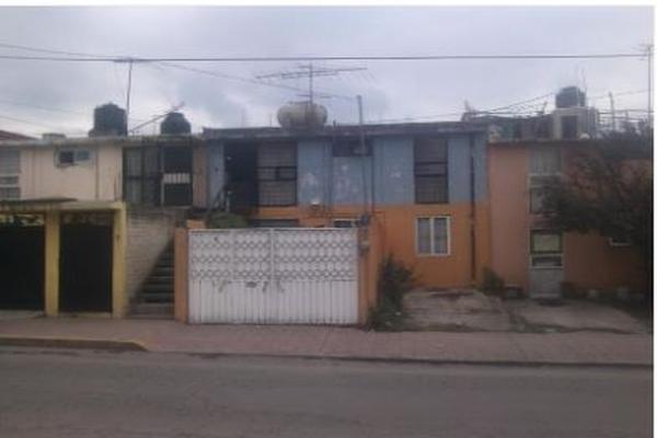 Foto de inmueble en Av. Isaac Colin, Col. San Lorenzo Tetlixtac C.P. 55714, Coacalco de Berriozábal