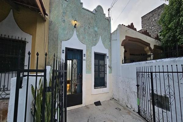 Foto de inmueble en Avenida itzaes, Col. Itzaes C.P. 97068, Mérida