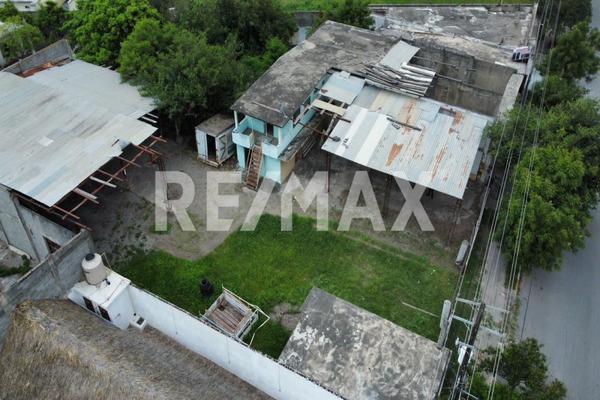Foto de inmueble en Av Jose Sulaiman Chagnon, Col. Mariano Matamoros I C.P. 87024, Victoria