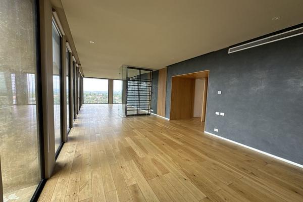 Foto de inmueble en Av. Juan Palomar y Arias, Col. Prados de Providencia C.P. 44670, Guadalajara