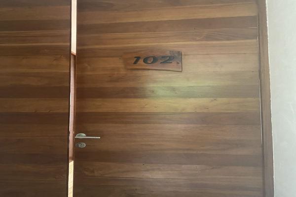 Foto de inmueble en AV JUANEK MZ25 LT13 SM3 D-C2 ENTRE ALDEA ZAMA TLM FRACC MAYAZAMA F TULUM Q.R., Col. Aldea Zama C.P. 77760, Tulum