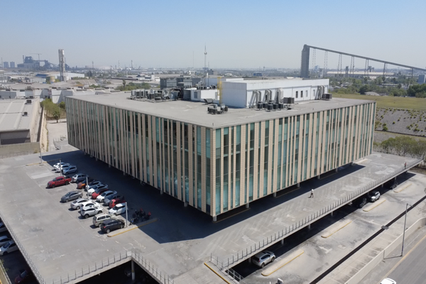 Foto de inmueble en Av. La Chimenea, Col. Centrika 1 Sector 1a. Etapa C.P. 64520, Monterrey