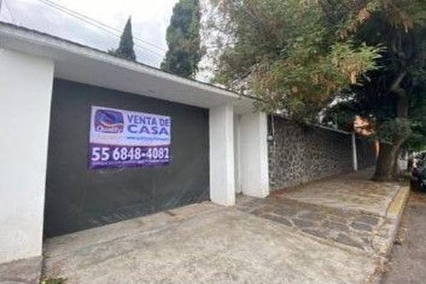 Foto de inmueble en Av. La joya, Col. Valle Escondido C.P. 14600, Tlalpan