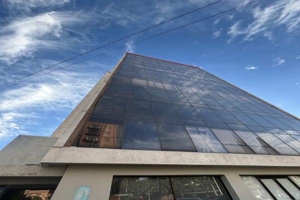 Foto de inmueble en Avenida La Paz #1773, Col. Americana C.P. 44160, Guadalajara