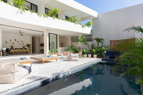 Foto de inmueble en Avenida La Selva, Col. Tulum Centro C.P. 77760, Tulum