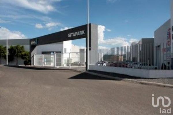 Foto de inmueble en Av. las misiones #98, Col. El Marqués C.P. 76047, Querétaro