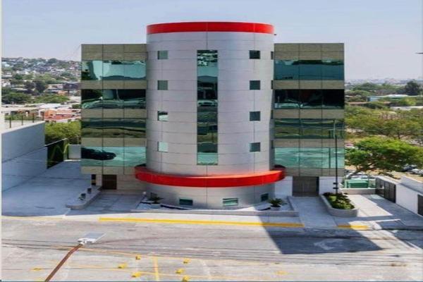 Foto de inmueble en Avenida Lázaro Cárdenas, Col. Valle del Mirador C.P. 64750, Monterrey