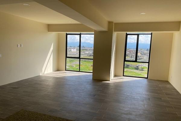 Foto de inmueble en Av. Lerma, Col. La Concepción C.P. 52105, San Mateo Atenco