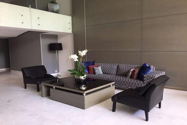 Foto de inmueble en AV. LOMAS ANAHUAC, Col. Lomas Anáhuac C.P. 52786, Huixquilucan