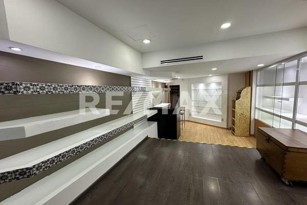 Foto de inmueble en Av Lopez Mateos, Col. Ciudad Del Sol C.P. 45050, Zapopan