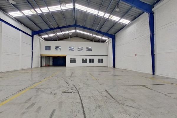 Foto de inmueble en Av. Lopez Mateos, Col. Francisco Sarabia C.P. 45236, Zapopan