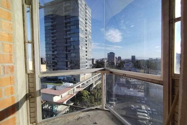 Foto de inmueble en Av. Lopez Mateos, Col. Ladrón de Guevara C.P. 44600, Guadalajara