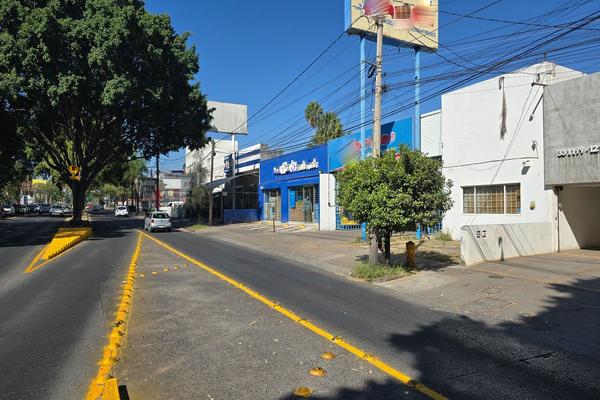 Foto de inmueble en AV Lopez Mateos, Col. Ladrón de Guevara C.P. 44600, Guadalajara