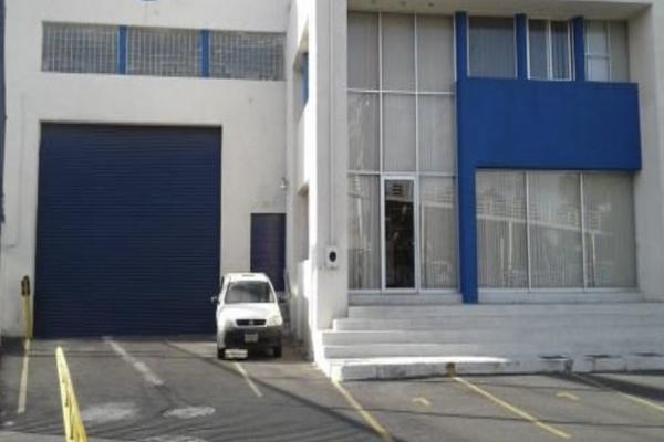 Foto de inmueble en Av. Lopez Mateos Sur, Col. Francisco Sarabia C.P. 45236, Zapopan