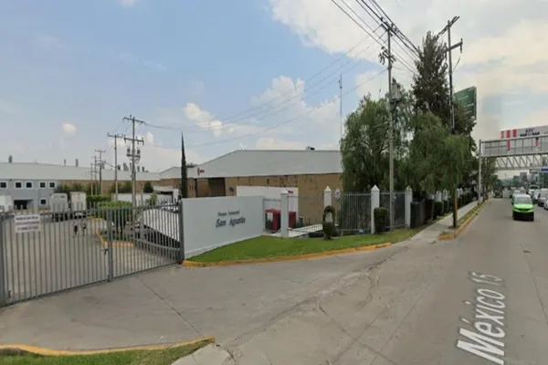 Foto de inmueble en Av. Lopez Mateos Sur #., Col. San Agustin C.P. 45645, Tlajomulco de Zúñiga