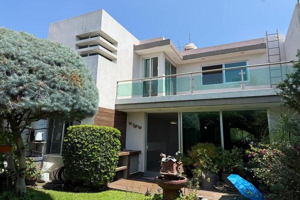 Foto de inmueble en Av. Lorenzo Barcelata, Col. Ciudad Bugambilia C.P. 45237, Zapopan