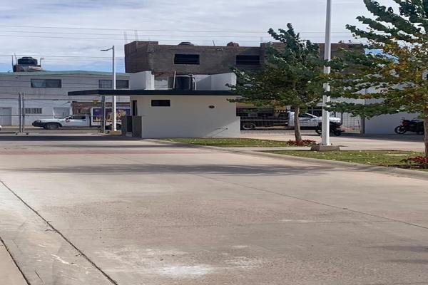Foto de inmueble en Av. Los Nardos, Col. Chulas Fronteras C.P. 34217, Durango