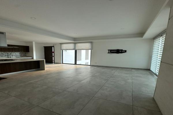Foto de inmueble en Av. Los Olivos, Col. Cubillas C.P. 22045, Tijuana