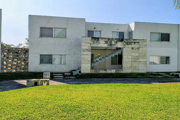 Foto de inmueble en Av. Los Prados #50, Col. Oacalco C.P. 62737, Yautepec