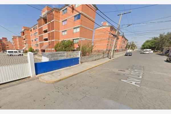 Foto de inmueble en AV LOS ROBLES #CONDOMINIO F, Col. La Isla C.P. 54935, Tultitlán